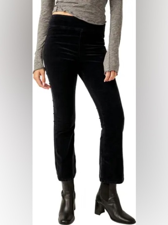 Free People Pants - NWT We the Free In My Feelings Crop Boot Mid Rise Black Velveteen sz M Jeans